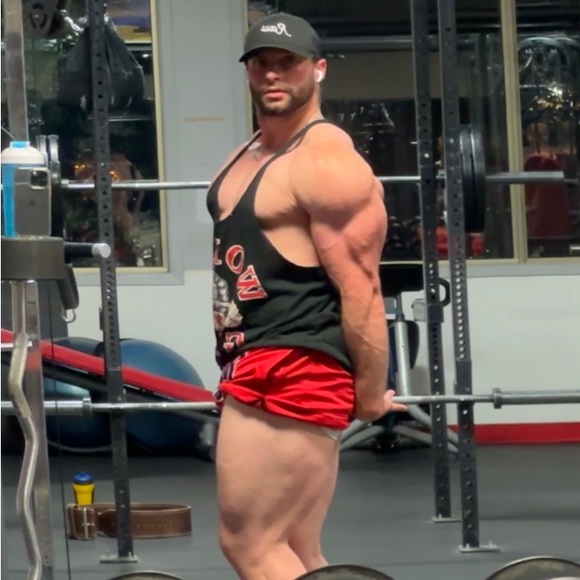 Meet your Posher, Sébastien - Picture 1 of 1